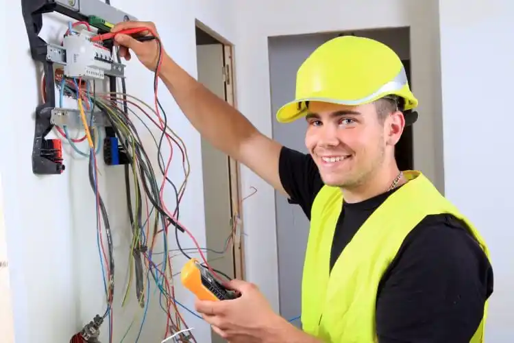 elektricien Zwinderen